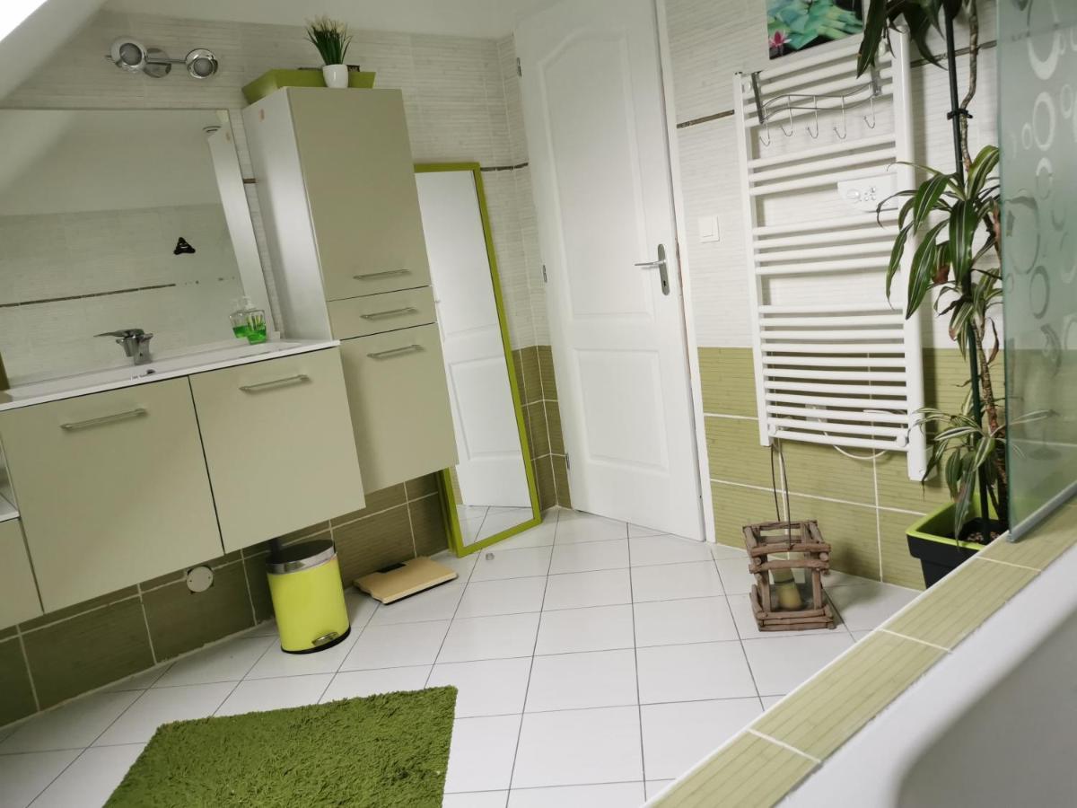 Bed and Breakfast Laurilia Saint-Romain-sur-Cher Esterno foto